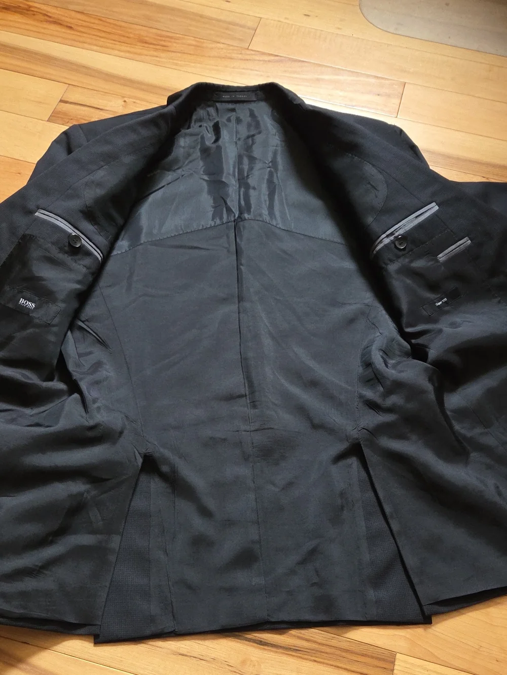 Hugo Boss Men's Black Two-Button Blazer 38r